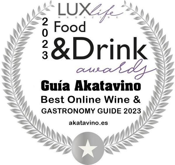 AkataVino premiado en los Food & Drink Awards 2023 por LUXlife Magazine