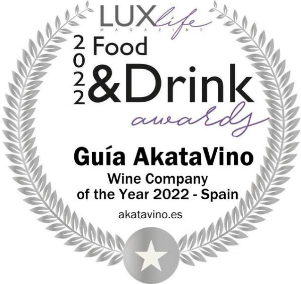 AkataVino premiado en los Food & Drink Awards 2022 por LUXlife Magazine